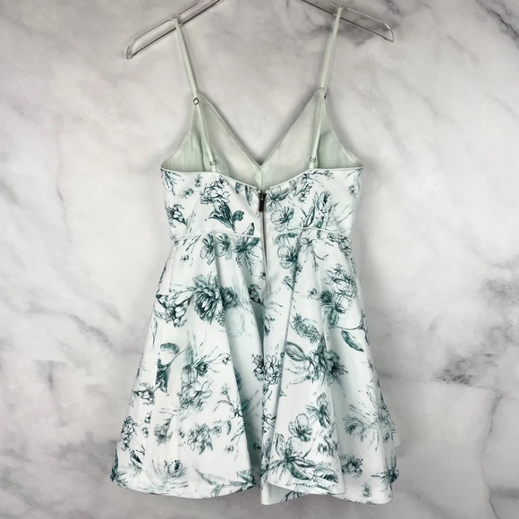 UO Silence + Noise Green Hologram Fit + Flare Dress - Picture 11 of 16